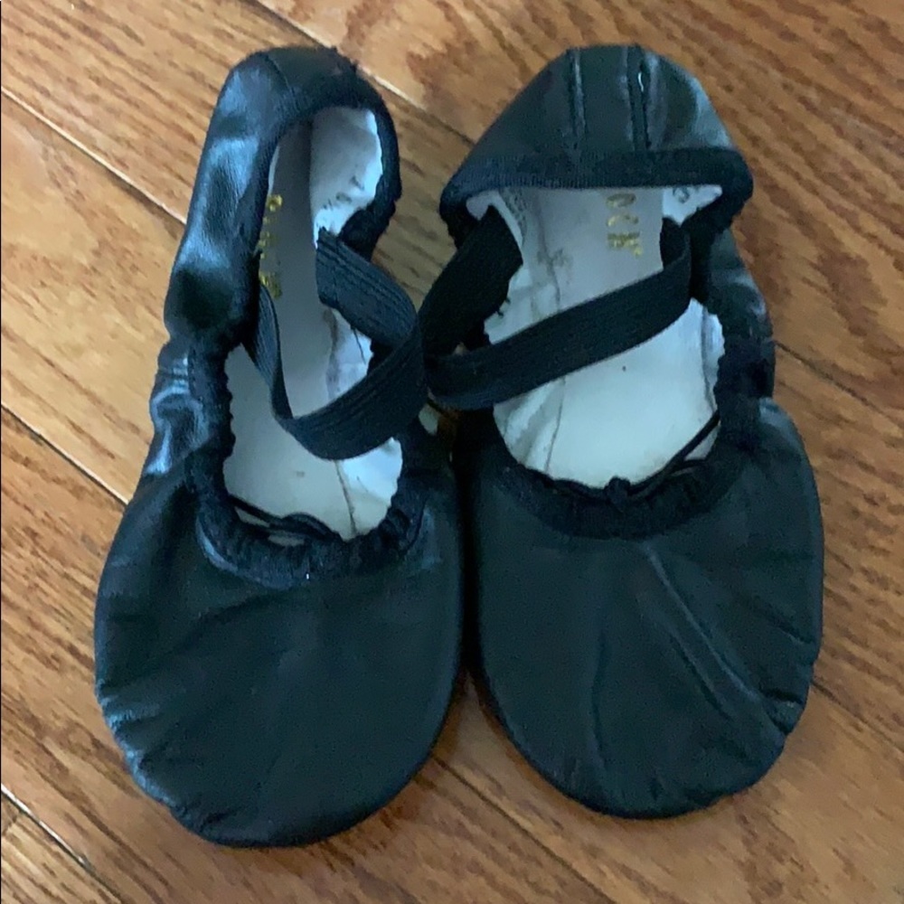 BLOCH black ballet shoes size 10.5 toddler